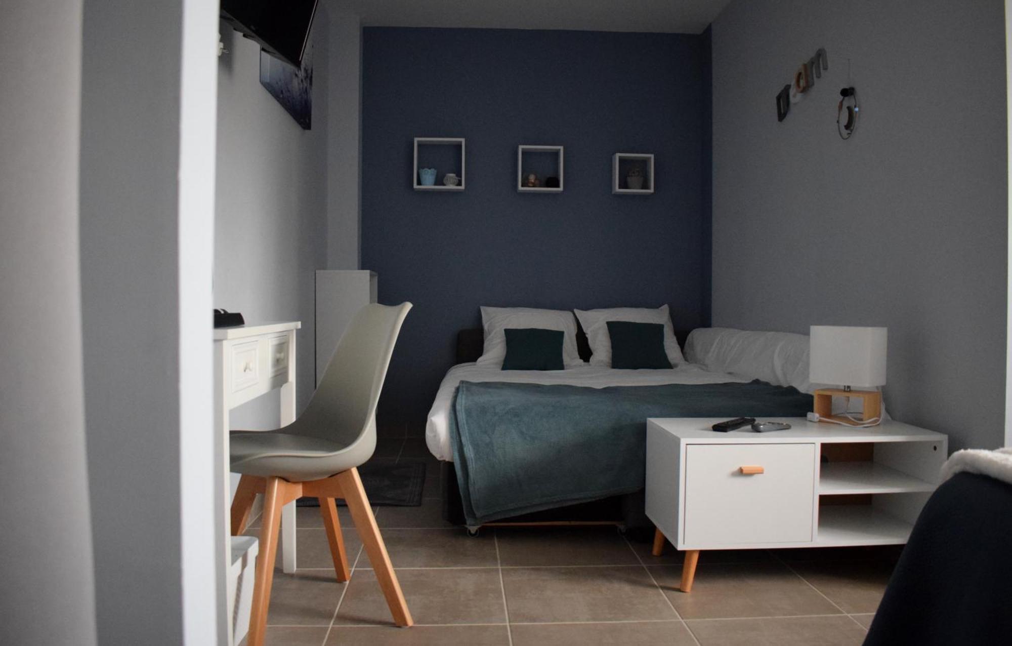 Marcillac-Saint-Quentin La Sarlamandre, Chambres Et Table D'Hotes מראה חיצוני תמונה