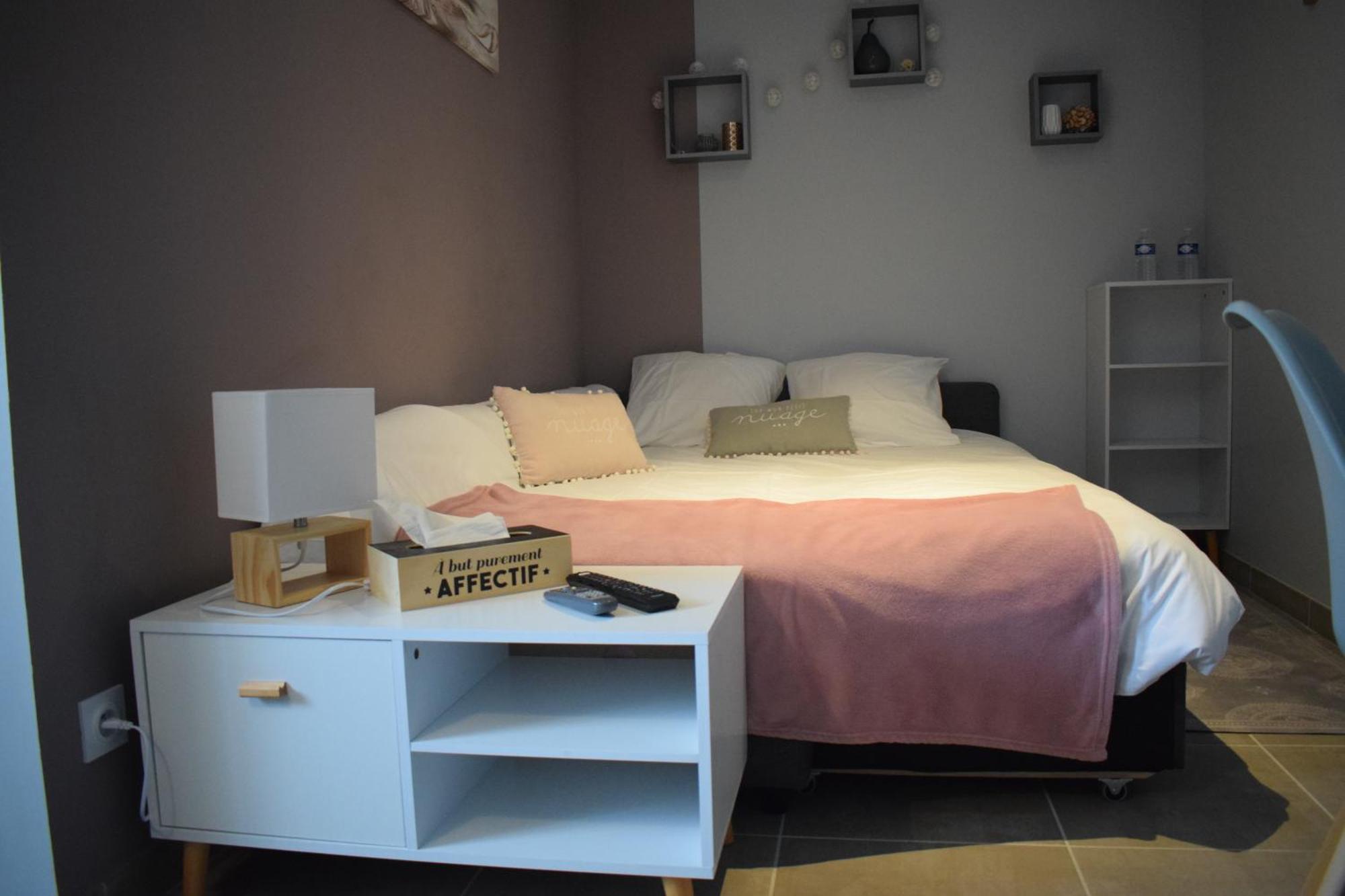 Marcillac-Saint-Quentin La Sarlamandre, Chambres Et Table D'Hotes מראה חיצוני תמונה